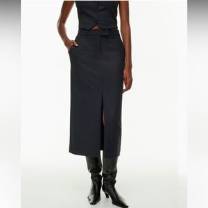 Aritzia Wilfred High Rise Pencil Skirt in Black!